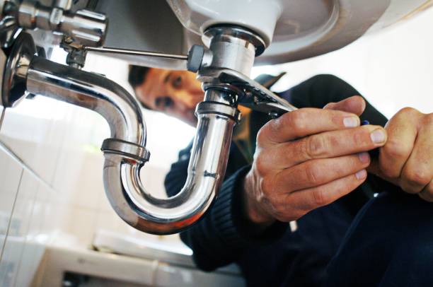 Best Clogged Drain Plumber  in East Rockaway, NY